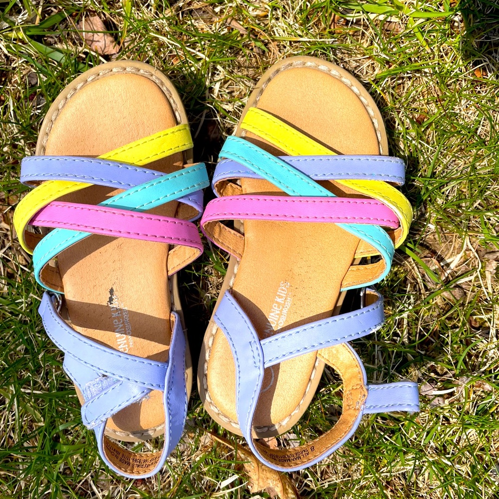 Oshkosh sandals